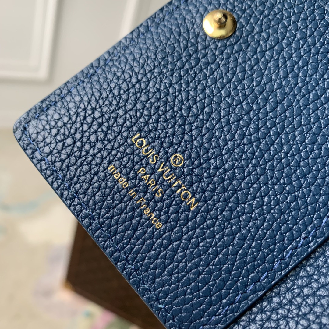 Louis Vuitton Cléa Bag