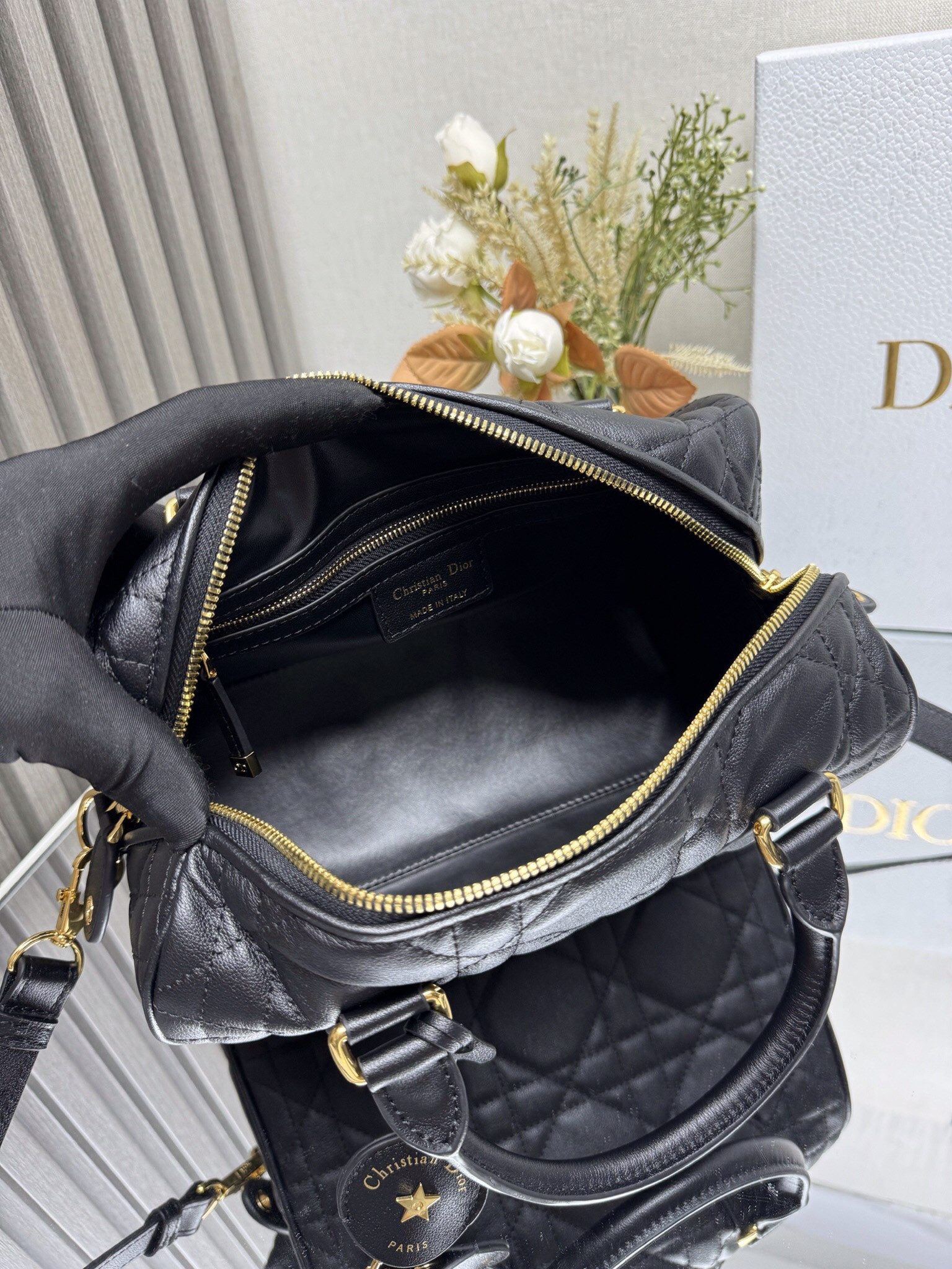 Dior Groove 25