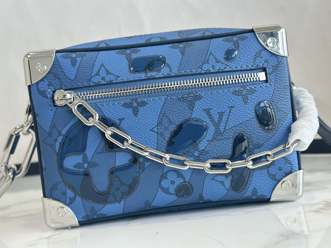Lv Soft Trunk