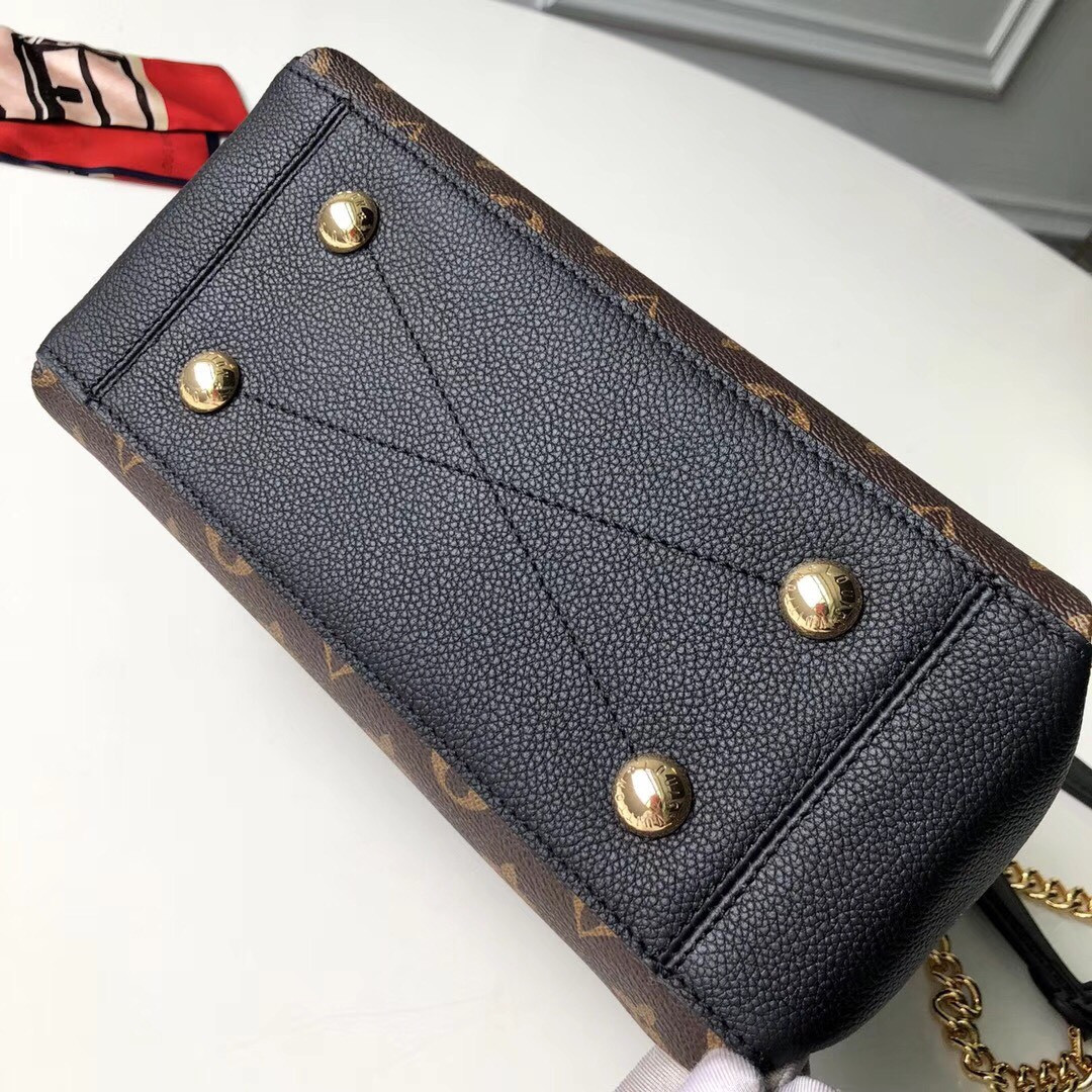 Louis Vuitton Surene Bag