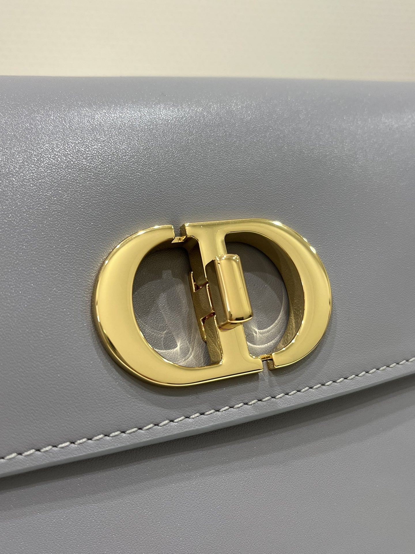 30 Montaigne Bag