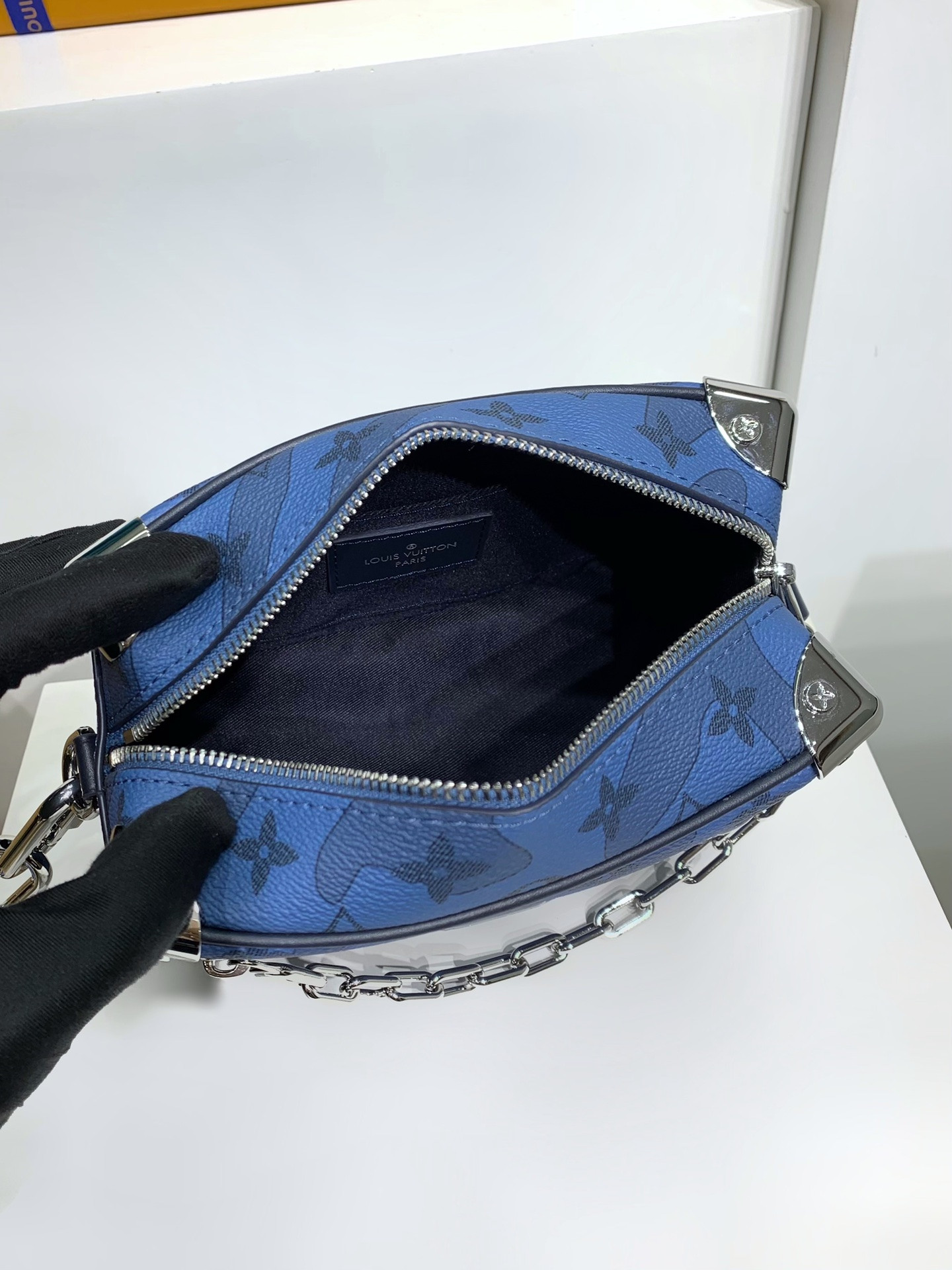 Lv Soft Trunk