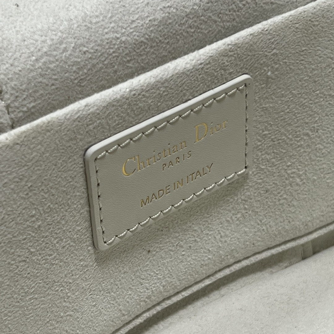 Medium Cd Signature Vanity Case