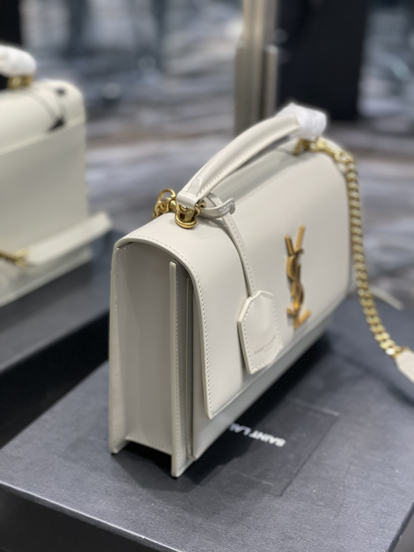 Ysl Sunset Medium Top Handle In Smooth Leather