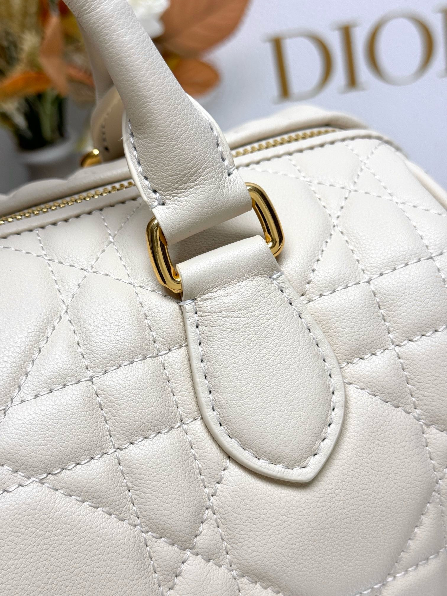 Dior Groove 25