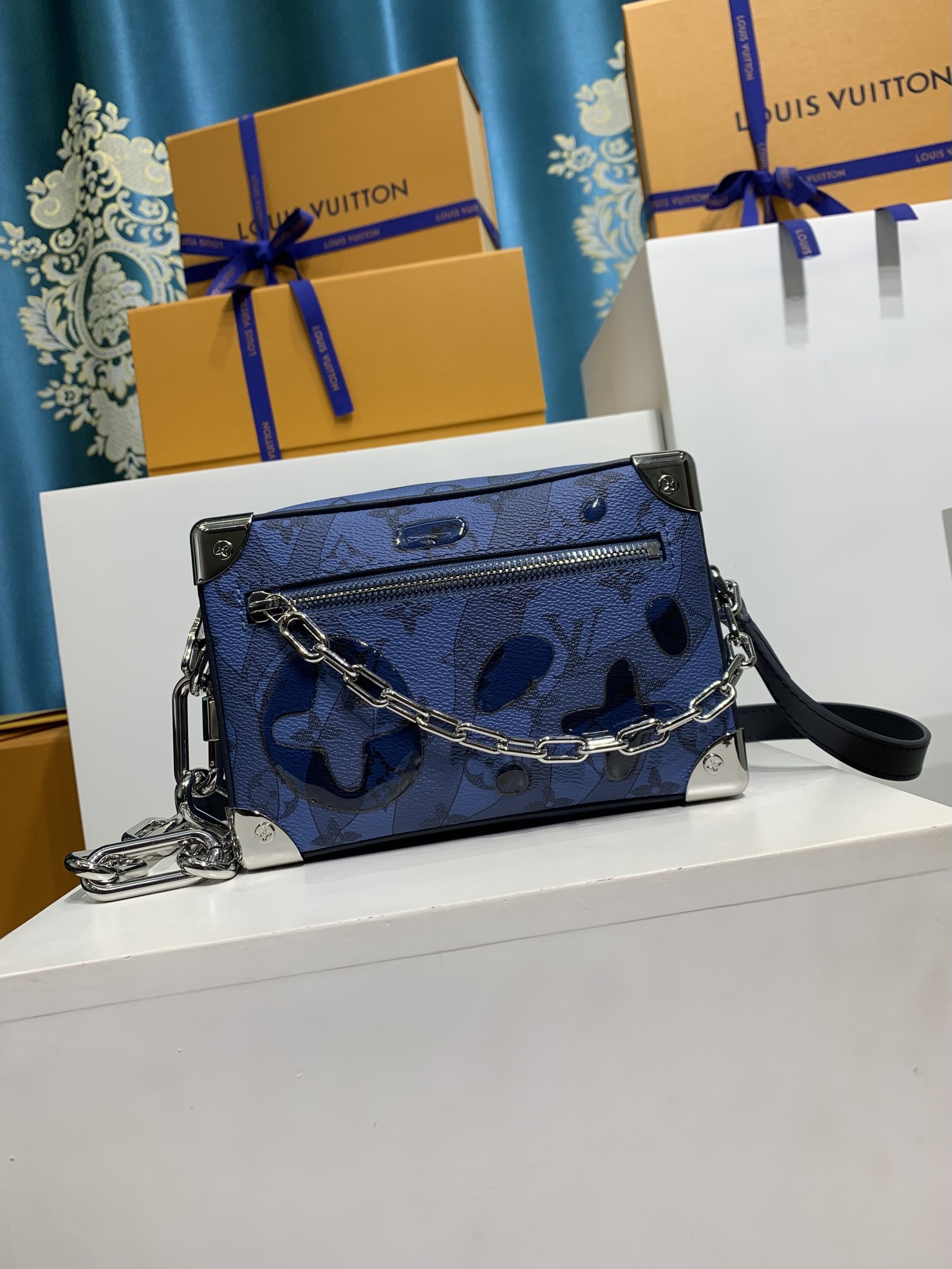 Lv Soft Trunk