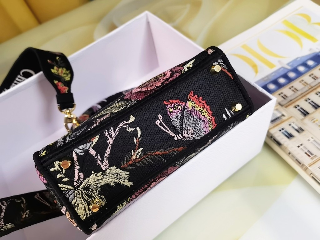 Mini Lady Dior Bag