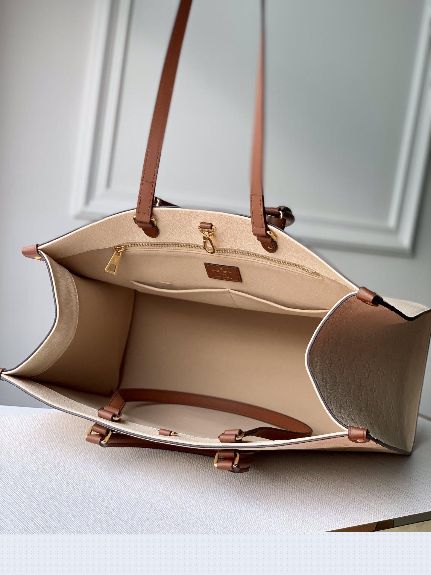 Louis Vuitton Onthego Bag