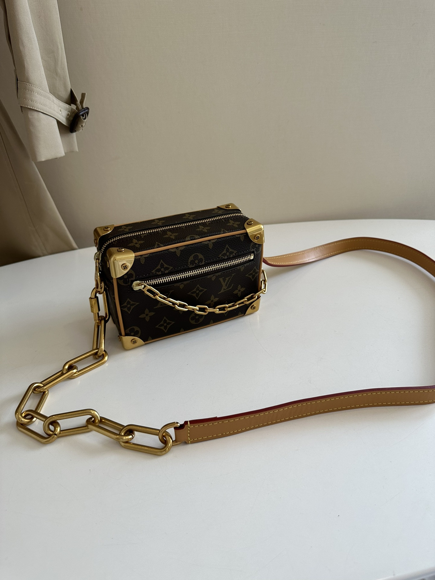 Lv Soft Trunk
