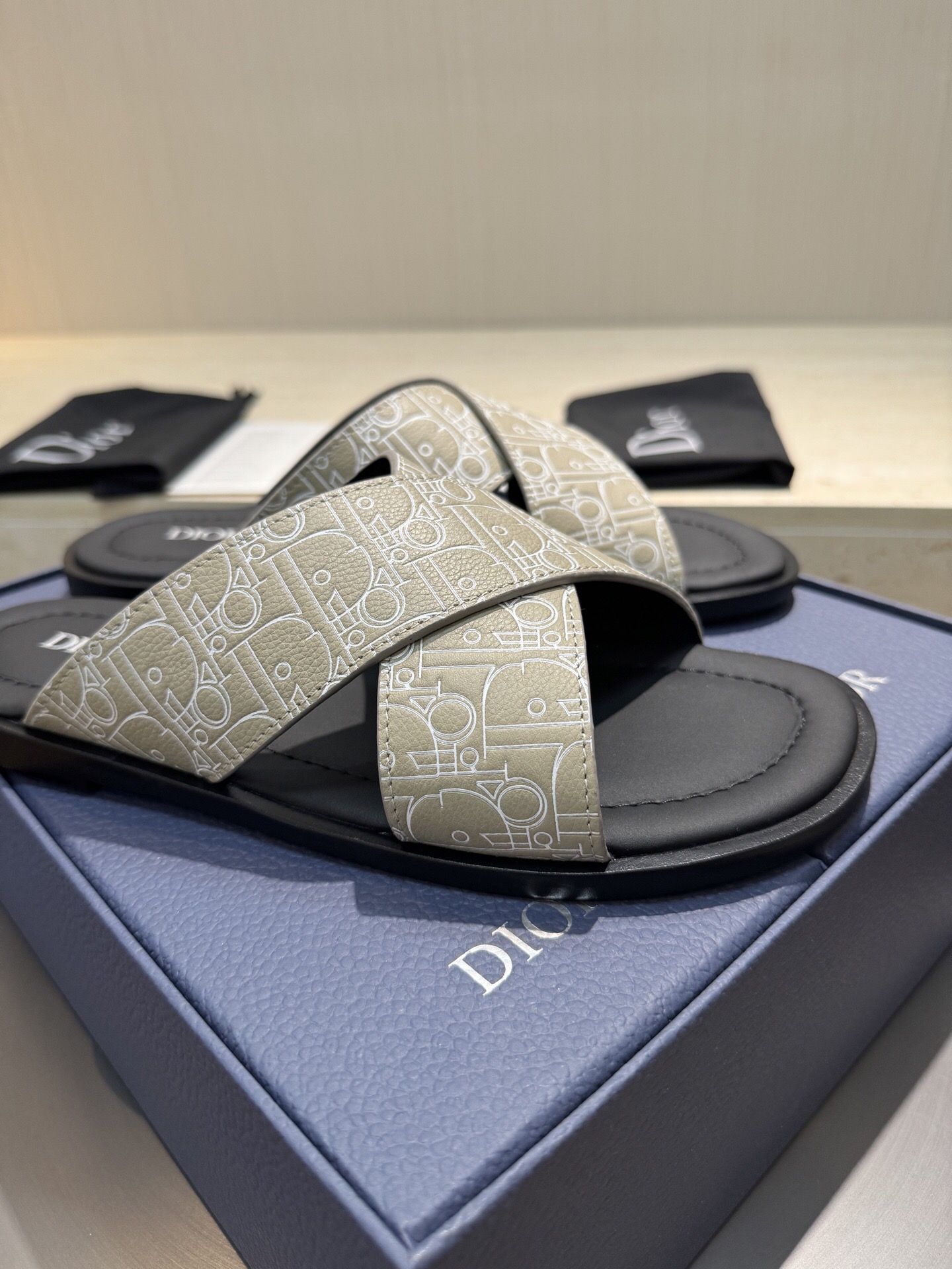 Dior Slide